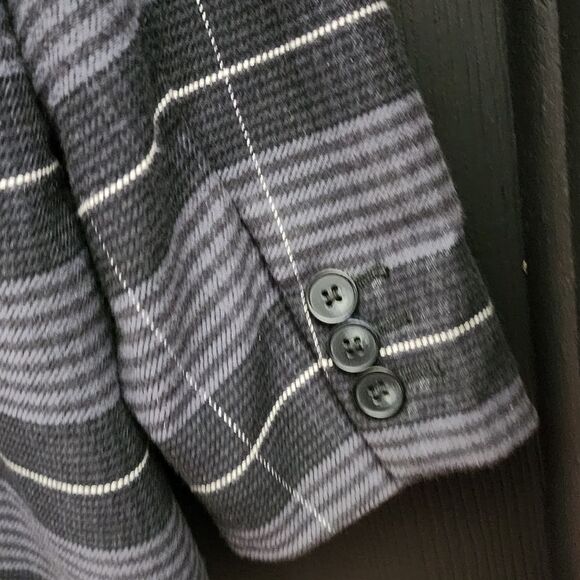 Free Assembly Long Sleeve Relaxed Fit Plaid Blazer Office Career Work Wear - Picture 13 of 16